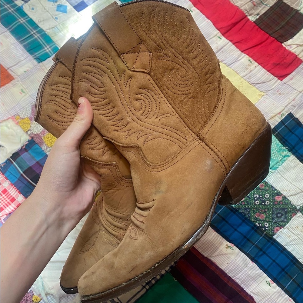 Vintage guess short cowboy boots size 6